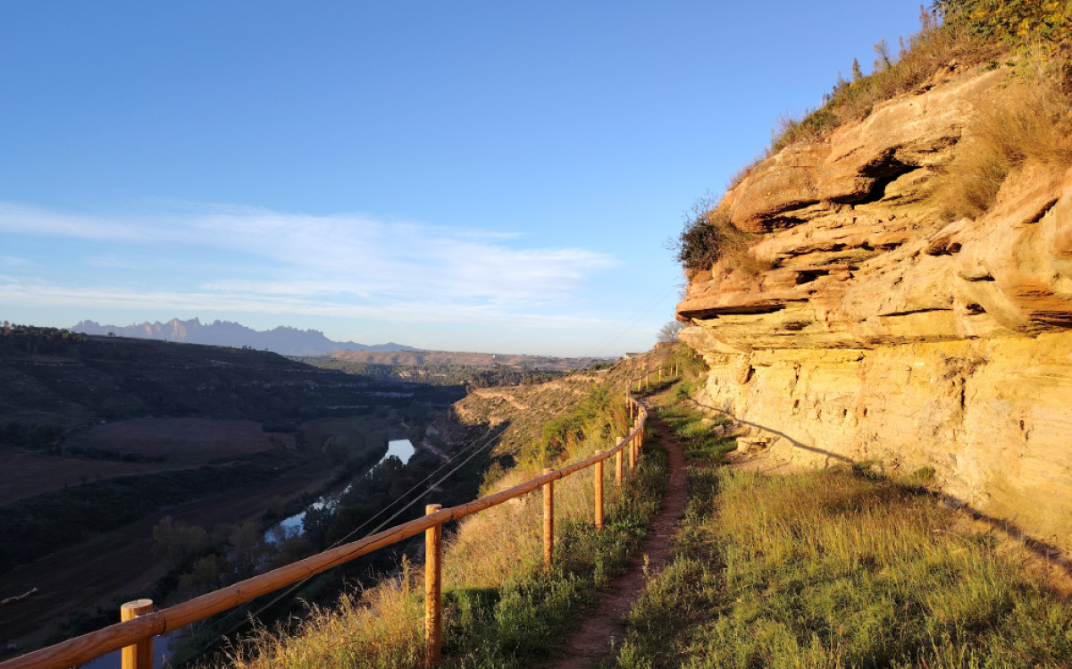 J. Girabal Guitart / J.M. Mata-Perelló